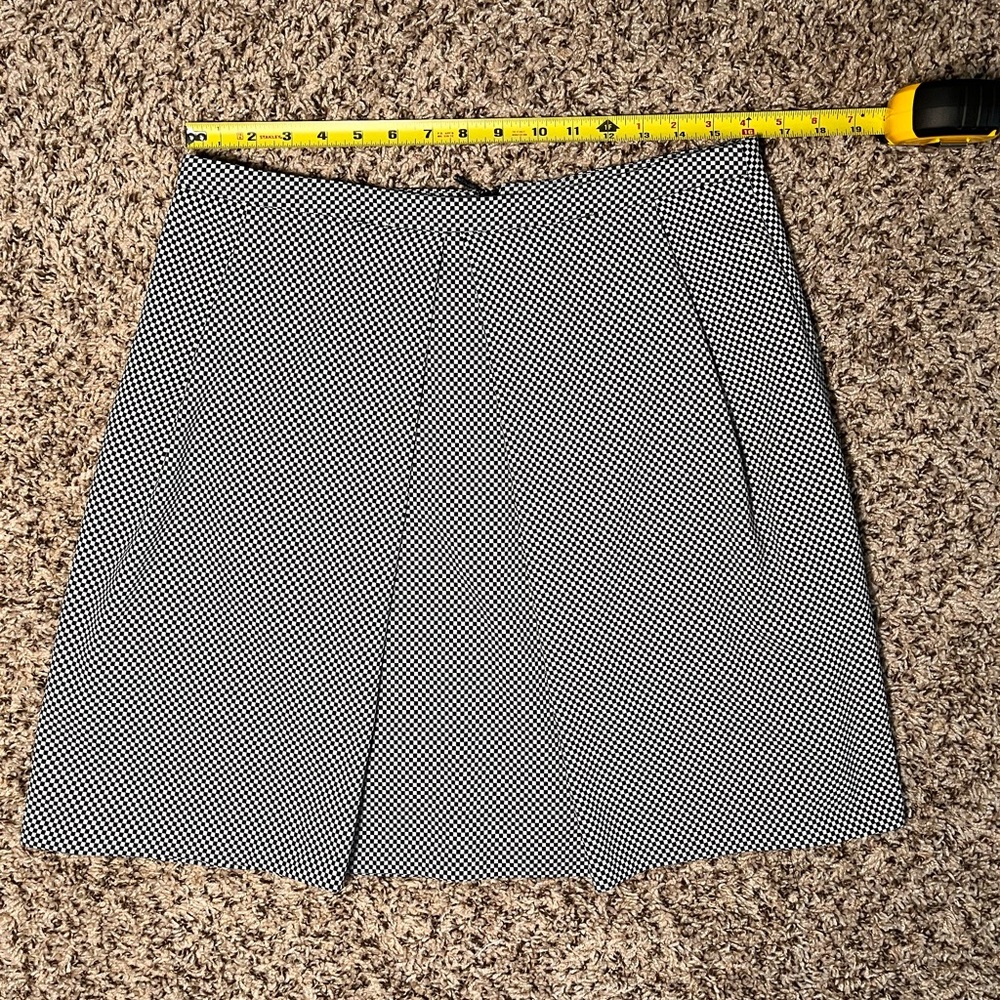 Anne Klein Navy and White Checkered Skirt‎ size 10